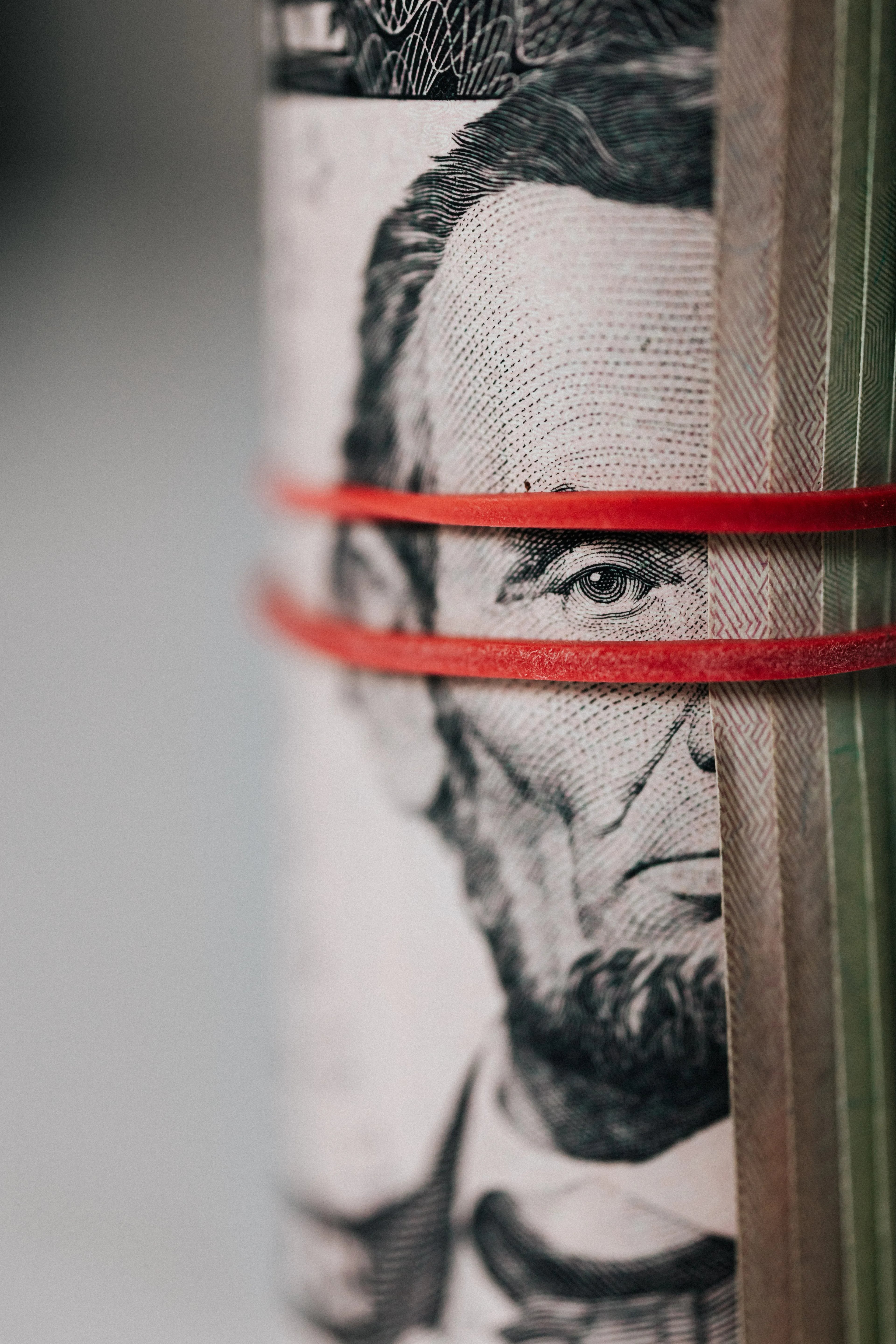 Dolar Sube a S/3.457: Analisis Semanal en Peru